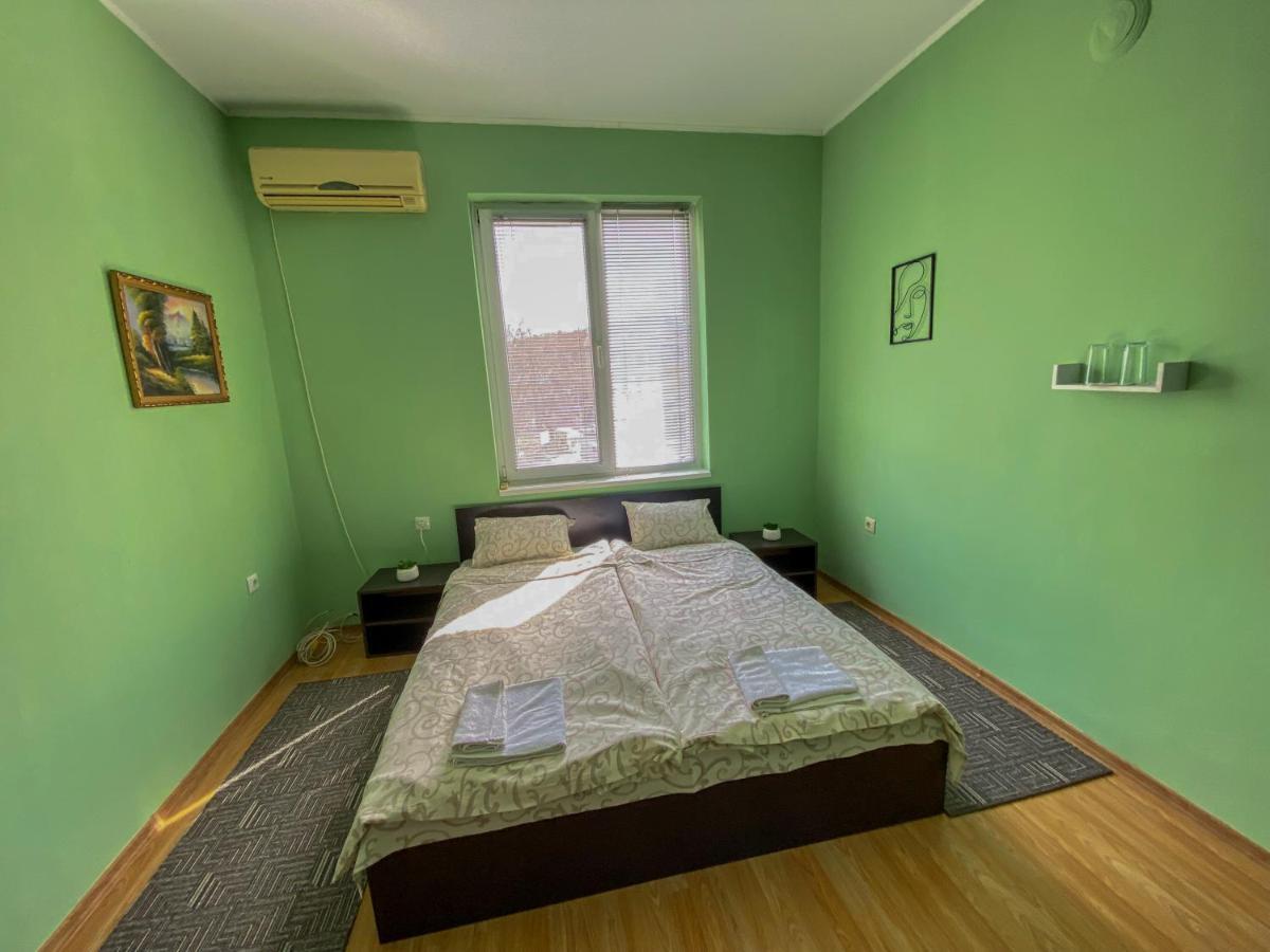 Пансион - Димитър Хадживасилев Svishtov Exterior foto
