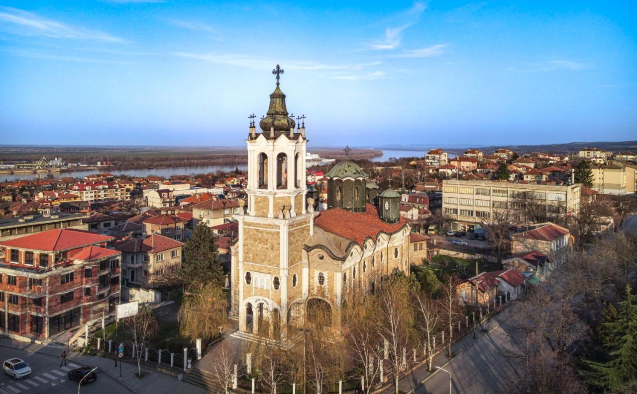 Пансион - Димитър Хадживасилев Svishtov Exterior foto